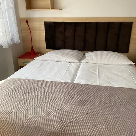 Ostoja Guest house *